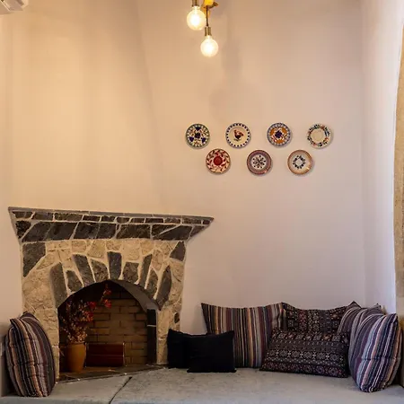 Camarada Boutique Traditional House * Afantou